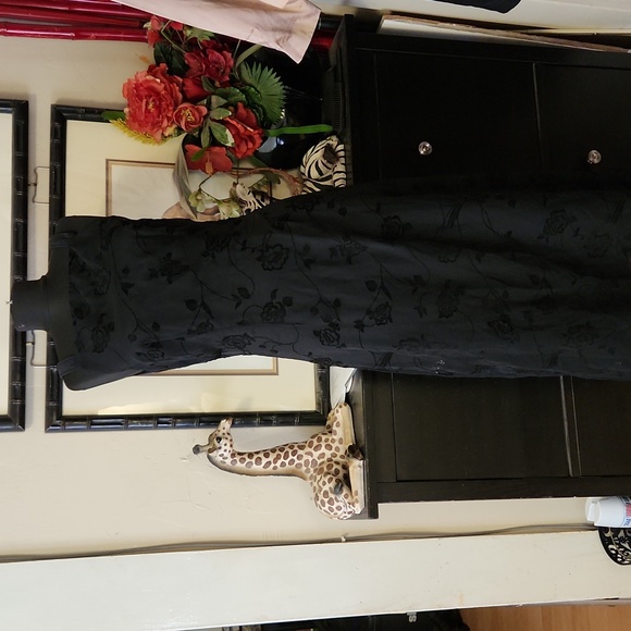 Helen Blake Black Dress with Flowers - Picture 1 of 4